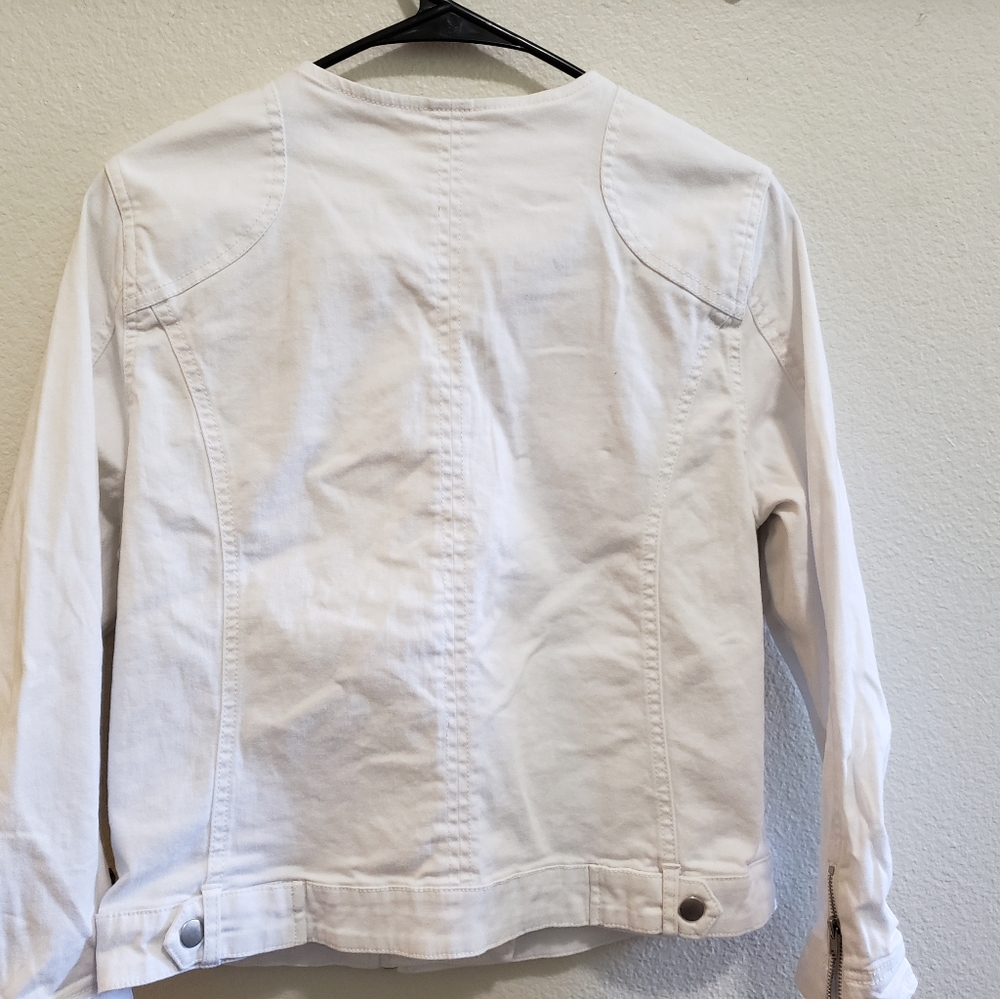 White Jacket - Picture 2 of 2